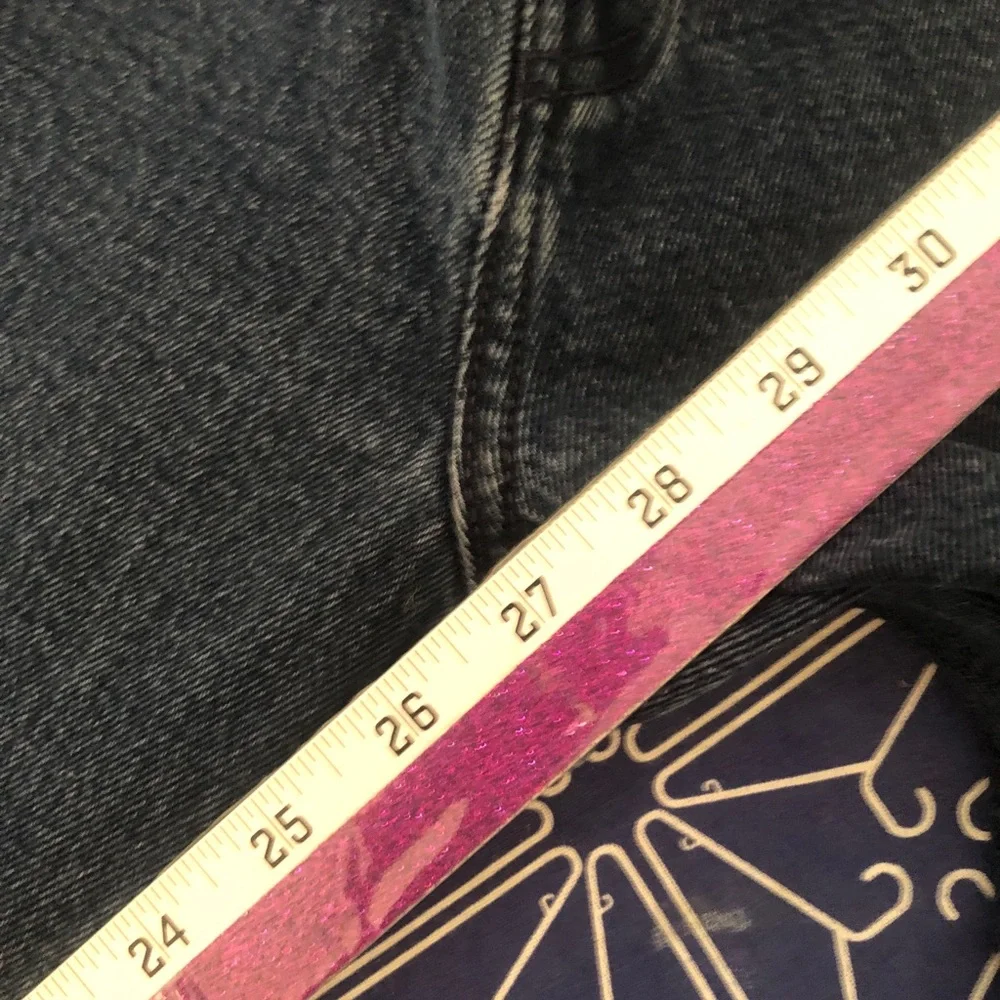 R19 Levi’s wedgie Icon fit high rise button fly jeans size 31 black & blue - Picture 10 of 13